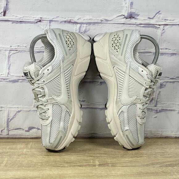 Nike Zoom Vomero 5 Vast Grey Women's Size 7.5 Running Shoes Sneakers FQ7079-100 - Picture 5 of 8